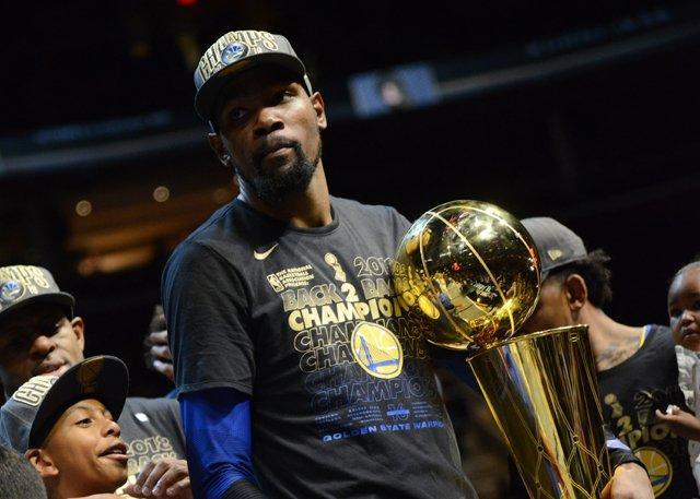 面对对手猛 面对对手猛