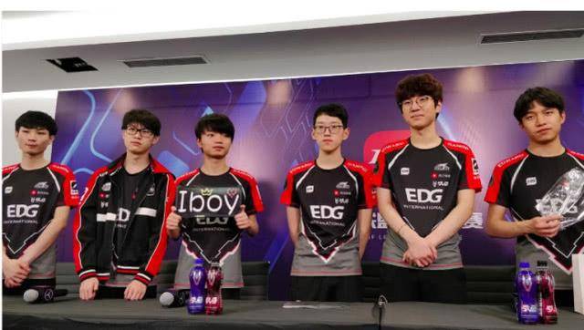 赛场之外的 赛场之外的